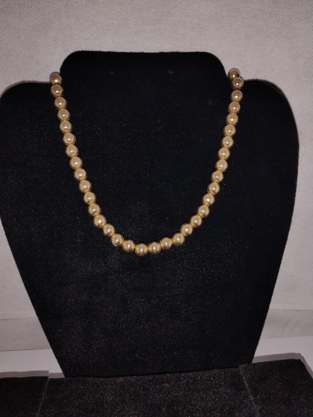 Classic Gold Bead Necklace - Elegant Women's Jewelry